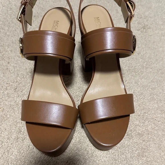 Michael Kors Carmen Platform Sandals - Picture 5 of 7